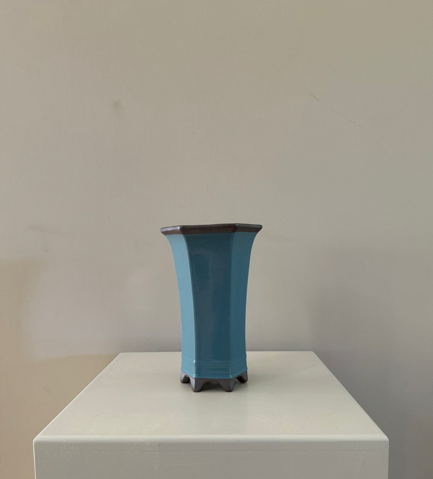 blue tapered octagon vase pot decoration