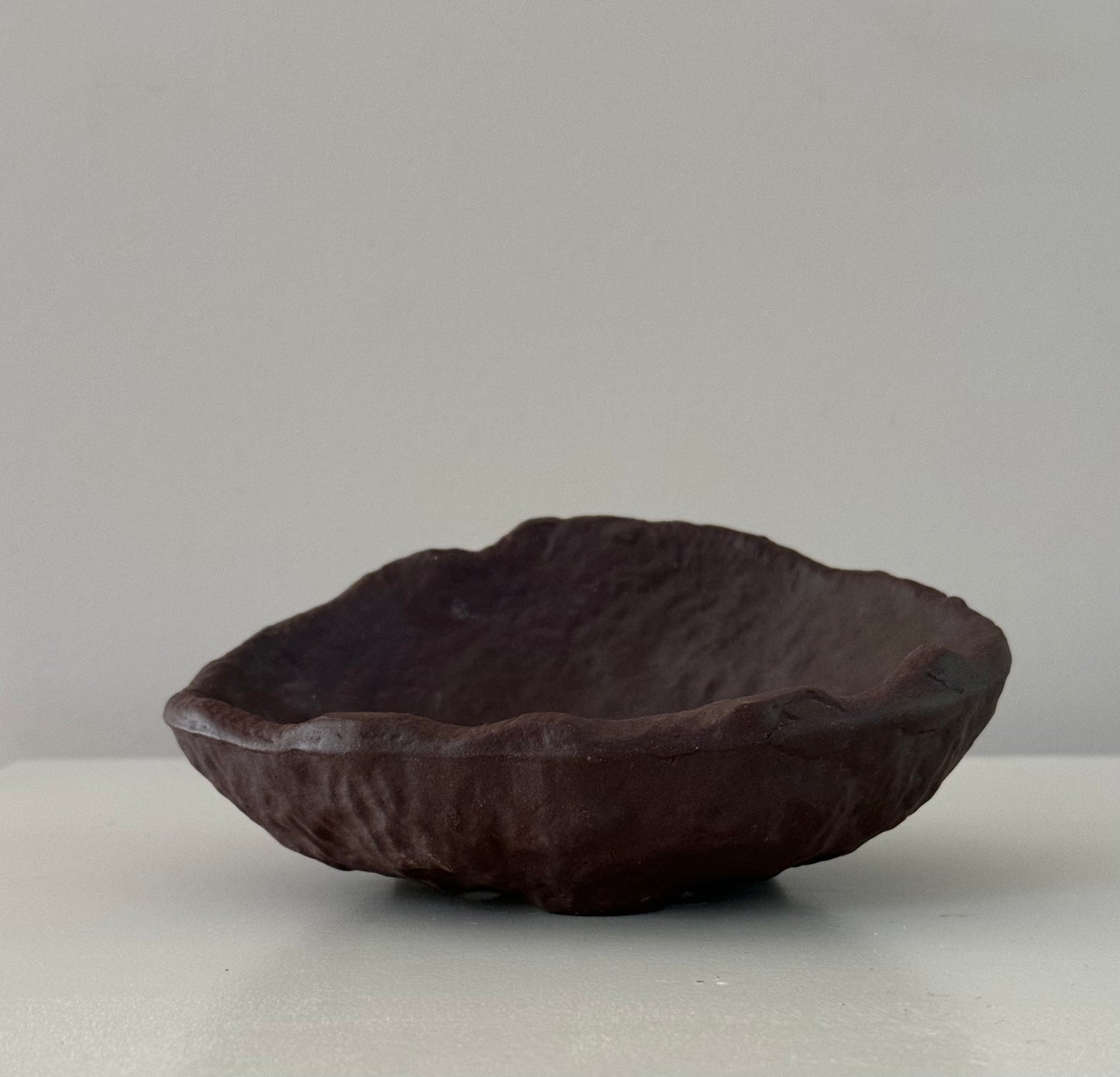 High-quality Yixing pottery small bonsai pot, ideal for professional bonsai collectors and plant enthusiasts