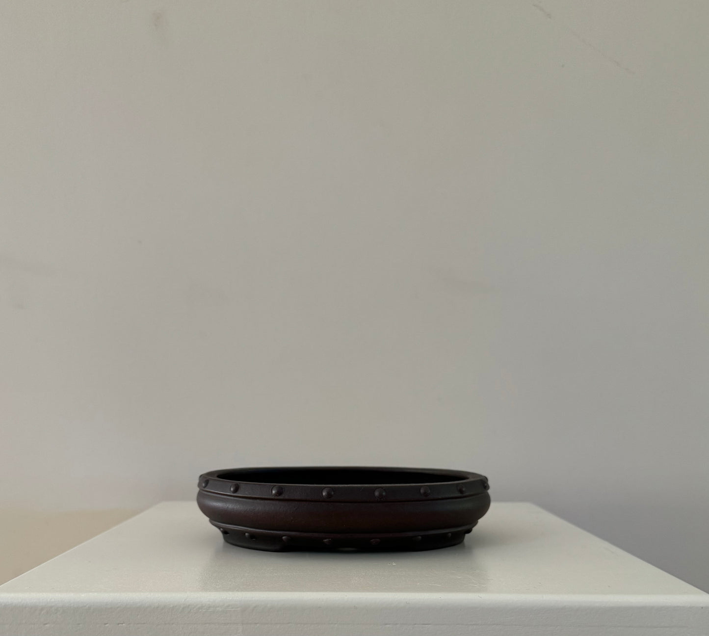 Small Yixing pottery pot, ideal for planting bonsai or other small plants in a stylish and traditional vessel