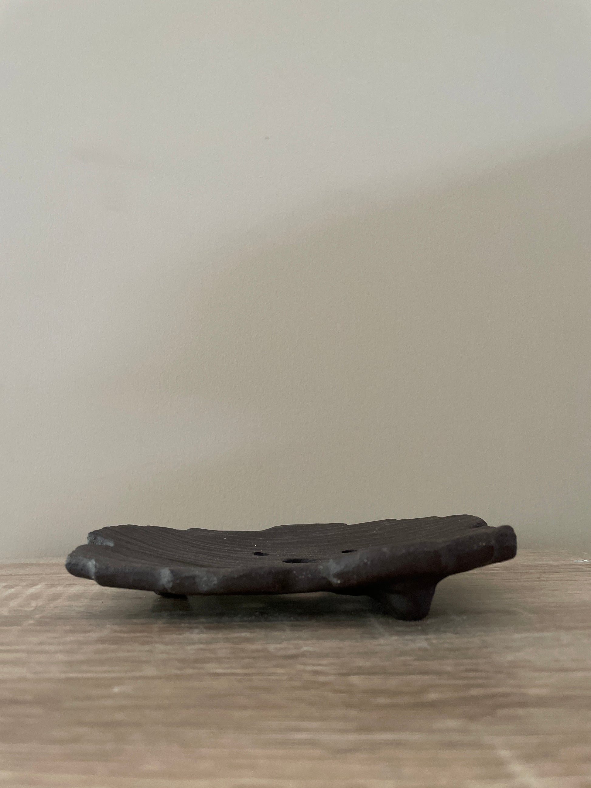 bark ramekin tray for plants