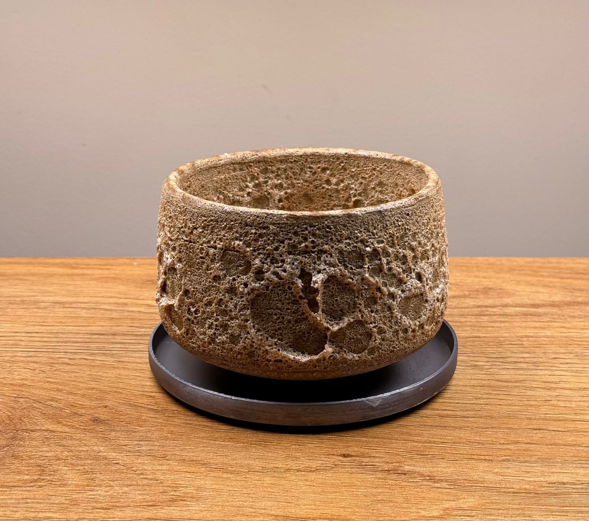 Made in Japan rough rock lava pot for plants