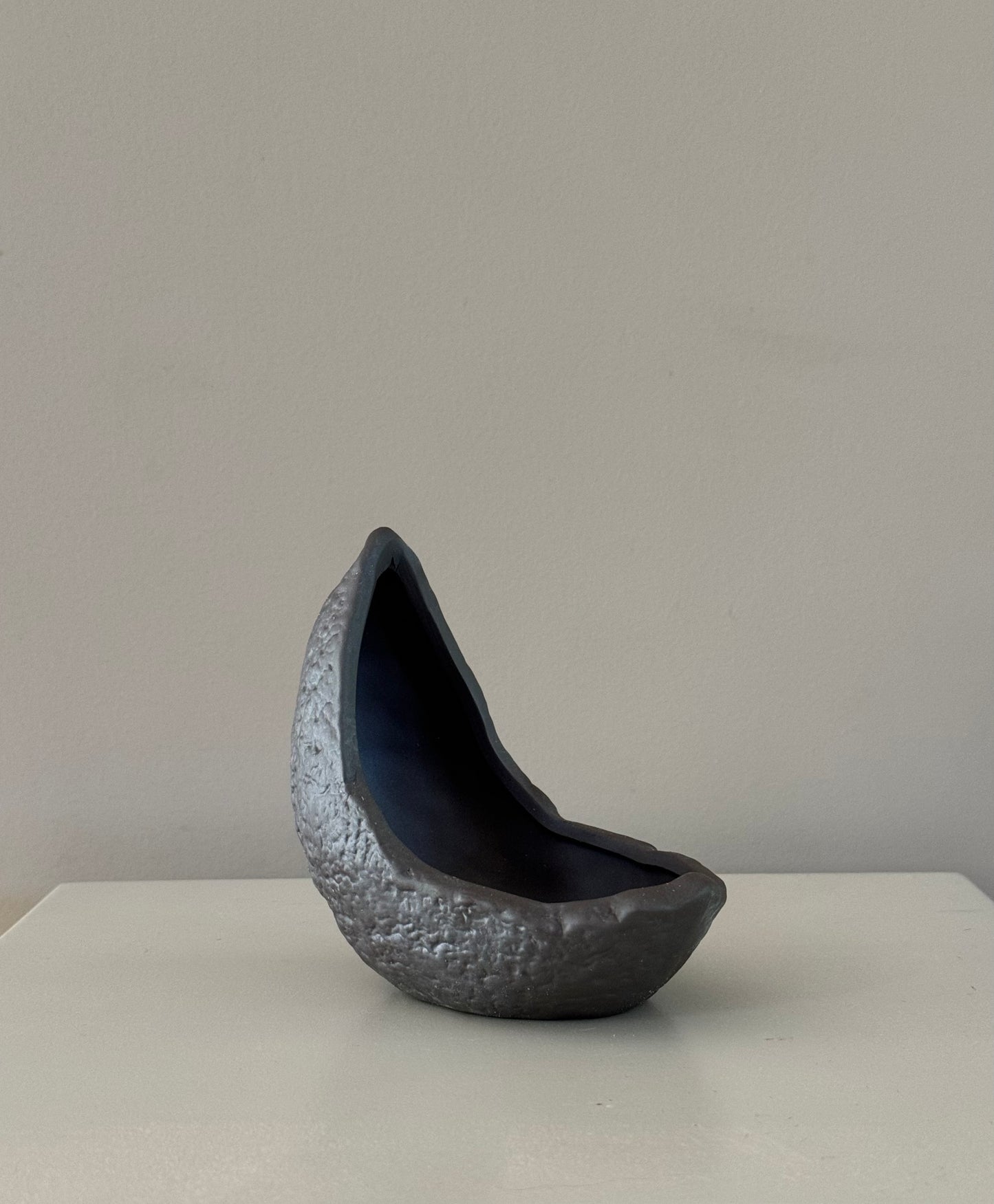 unique crescent moon pot dish for home garden