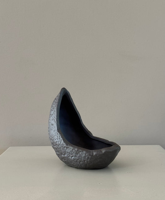 unique crescent moon pot dish for home garden